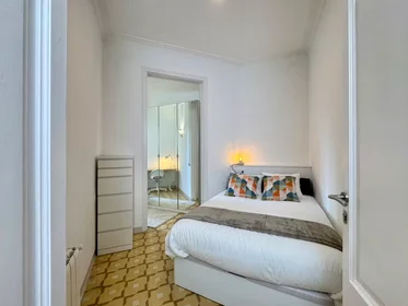 Stanza privata in Gran Via de les Corts Catalanes, Eixample, immagine 1 di 10