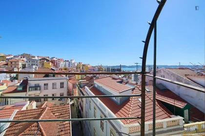 私人房间 在 Rua dos Poiais de São Bento, 33的图像11