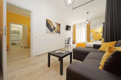 Entire apartment at Via Pescaglia, image 1 of 10