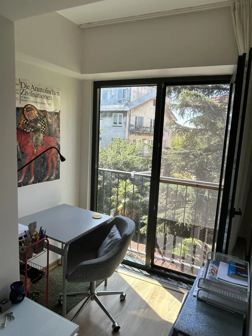 Quarto amigo do estudante em  com comodidades modernas
