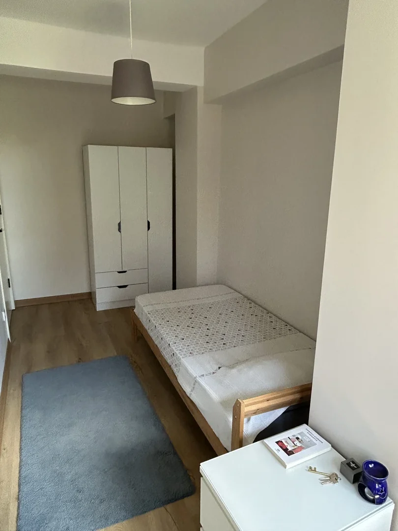 Quarto amigo do estudante em  com comodidades modernas