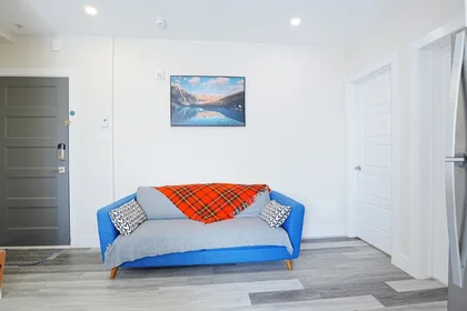 Apartamento inteiro em Boulevard Décarie 4586, imagem 12 de 15