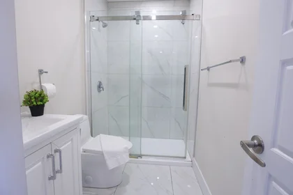 Apartamento inteiro em Boulevard Décarie 4586, imagem 10 de 15