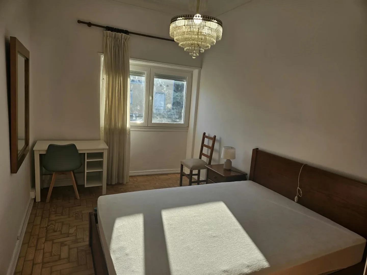Komfortables und geräumiges Studentenzimmer in 