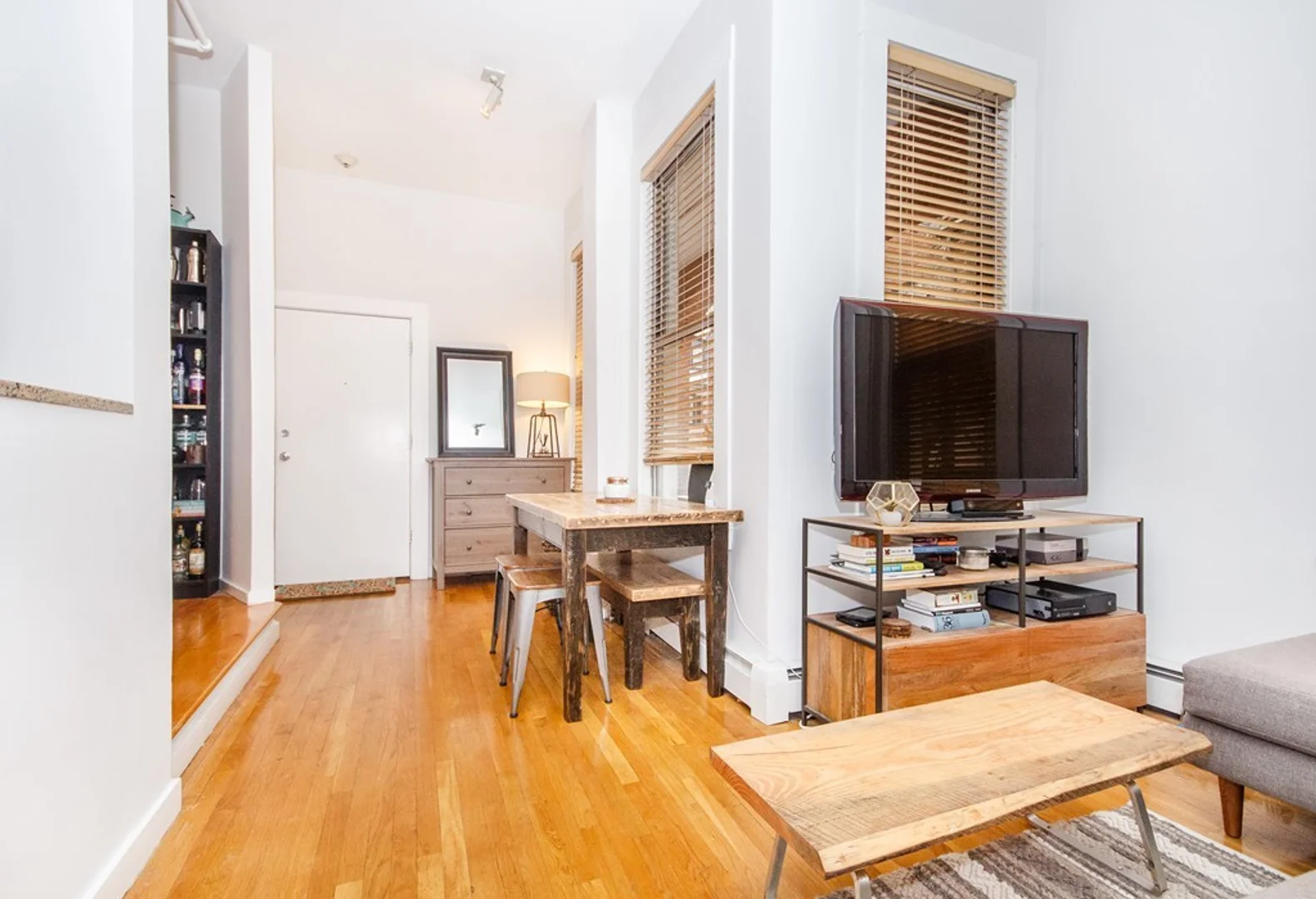 29, Fayette St., Unit 1/2, Bay Village, Boston, MA, 02116
