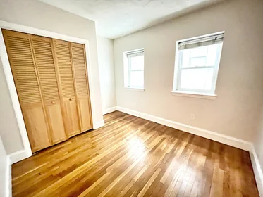 Appartamento intero in residence in 182, Cottage St., Unit 101, East Boston, Boston, MA, 02128, immagine 12 di 21