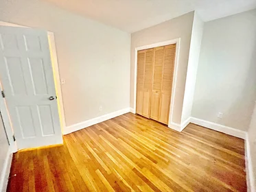 Appartamento intero in residence in 182, Cottage St., Unit 101, East Boston, Boston, MA, 02128, immagine 14 di 21