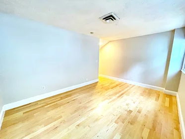 Appartamento intero in residence in 182, Cottage St., Unit 101, East Boston, Boston, MA, 02128, immagine 15 di 21