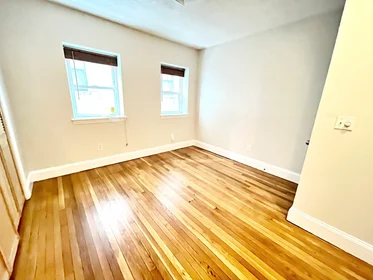 Appartamento intero in residence in 182, Cottage St., Unit 101, East Boston, Boston, MA, 02128, immagine 17 di 21