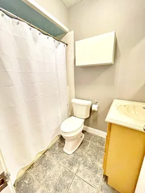 Appartamento intero in residence in 182, Cottage St., Unit 101, East Boston, Boston, MA, 02128, immagine 6 di 21