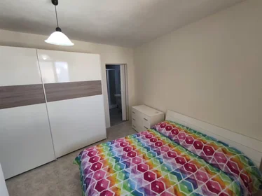 Quarto privado em Triq Dijonissju Famucelli, Msida, imagem 1 de 6