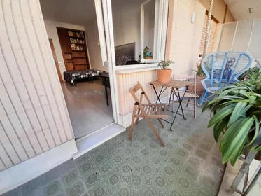 Chambre privée à Via Sant'Agatone Papa, image 2 de 11
