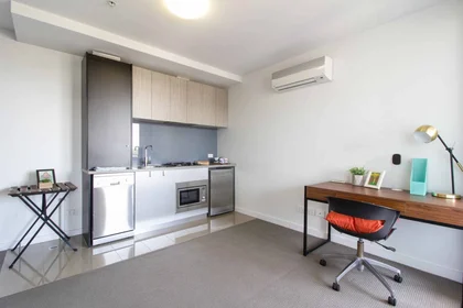 Logement entier en résidence à 42 Porter St Prahran VIC 3181 Australia, image 25 de 28