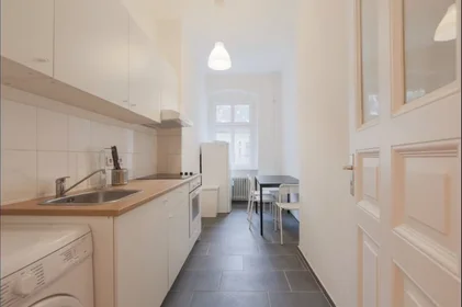 Prywatny pokój Kottbusser Damm, Kreuzberg, obraz 6 10