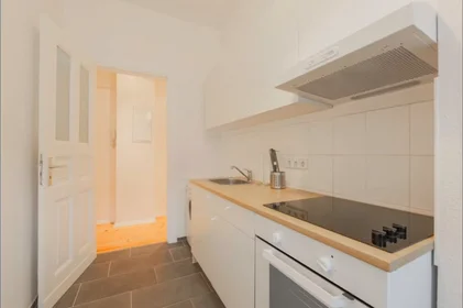 Prywatny pokój Kottbusser Damm, Kreuzberg, obraz 7 10