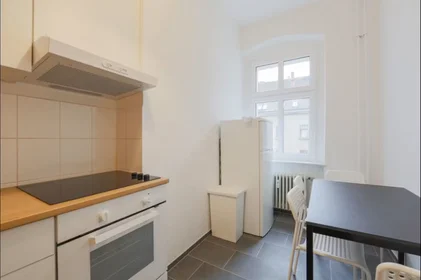 Prywatny pokój Kottbusser Damm, Kreuzberg, obraz 8 10