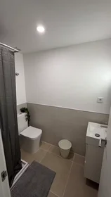 Stanza privata in Calle Poeta Blas de Loma, San Blas-Santo Domingo, immagine 6 di 10