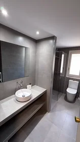 Stanza privata in Calle de Wenceslao Fernández Flórez, San Blas-Santo Domingo, immagine 3 di 10