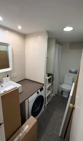 Stanza privata in Calle de Wenceslao Fernández Flórez, San Blas-Santo Domingo, immagine 4 di 9