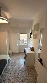Stanza privata in Calle de Wenceslao Fernández Flórez, San Blas-Santo Domingo, immagine 1 di 10
