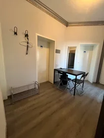 Private room at Nauheimer Straße, Frankfurt am Main-Innenstadt II, image 5 of 9