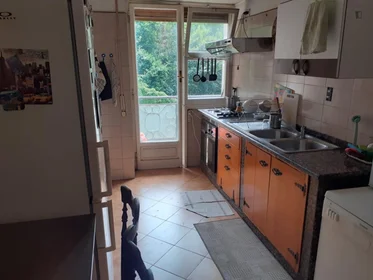 Chambre privée à Via Sant'Agatone Papa, image 11 de 16
