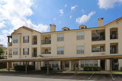 Stanza privata in Huebner Road, immagine 19 di 31
