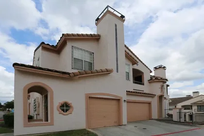 Stanza privata in Huebner Road, immagine 22 di 31