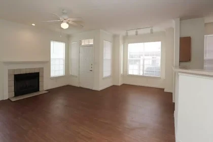 Stanza privata in Huebner Road, immagine 13 di 31