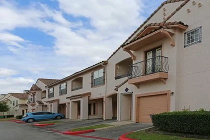Stanza privata in Huebner Road, immagine 3 di 31