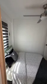 Privatzimmer in der Calle Poeta Blas de Loma, San Blas-Santo Domingo, bild 3 von 10