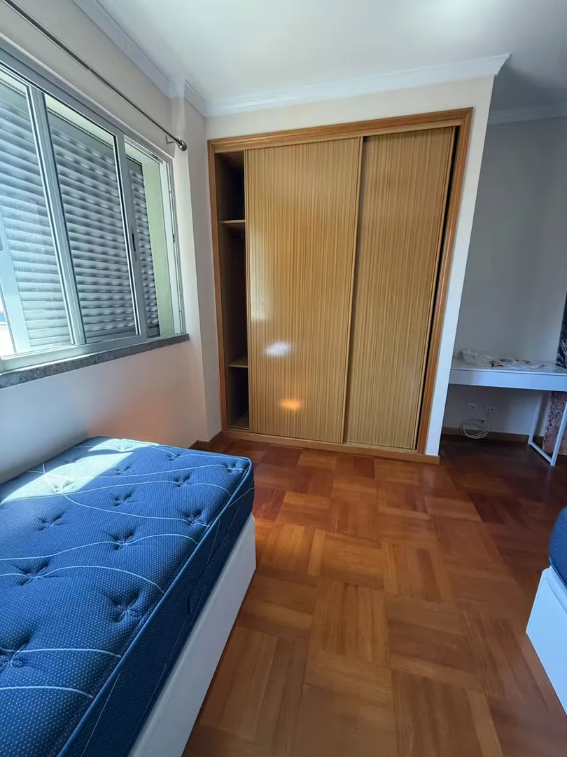 Habitación asequible para estudiantes con buena iluminación en 