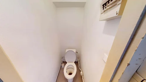 Habitación privada en 5 Bd de Larramet, 31300 Toulouse, France, imagen 15 de 15