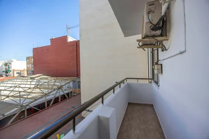 Privatzimmer in der C/ de Dolores Alcaide, Jesús, 46007 València, Valencia, Spain, bild 17 von 18