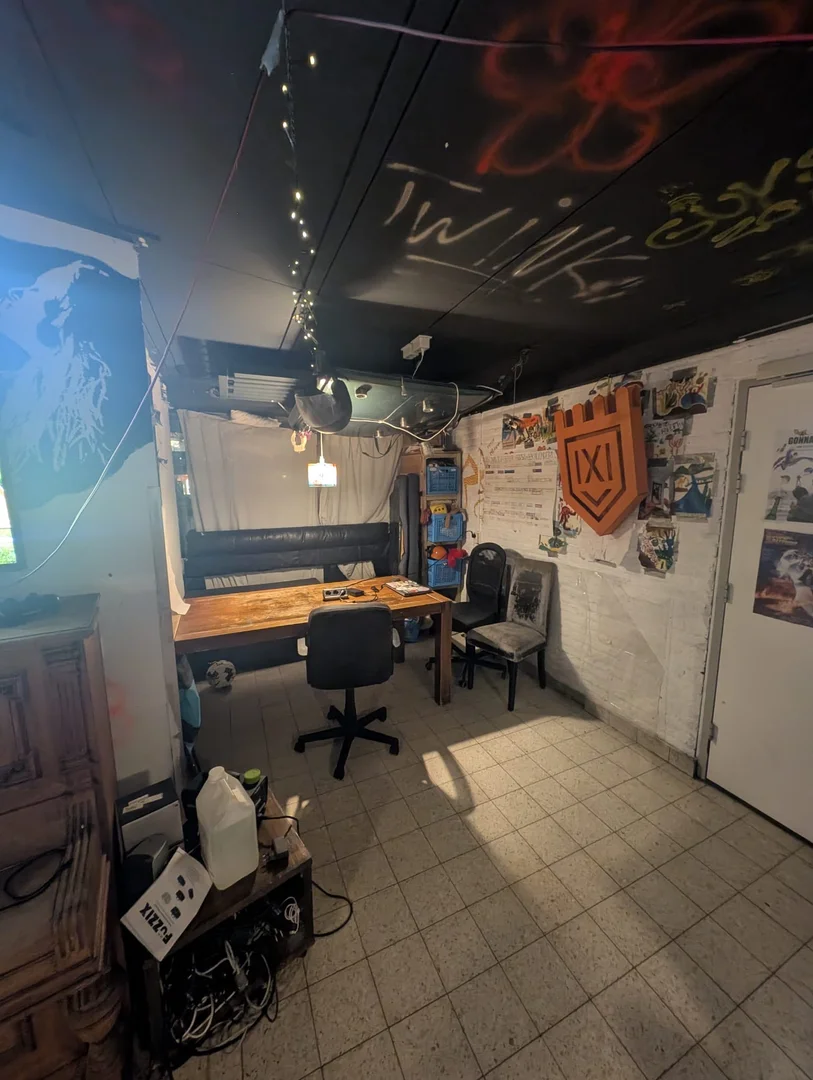 Budget-friendly student room close to campus in 