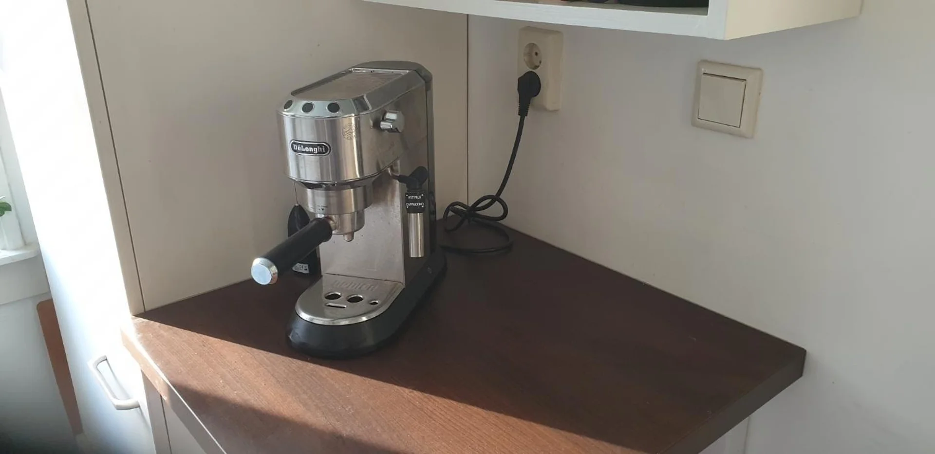 'de öğrenci dairesinde, tamamen mobilyalı kiralık oda