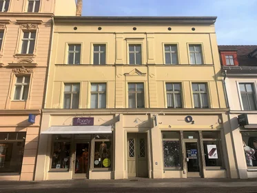 Dairenin tamamı konumu Brandenburger Straße, 8 10 görüntüsü