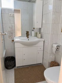 Entire apartment at Neißestraße, image 13 of 16