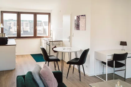 Appartamento intero in Olpener Straße, immagine 2 di 10