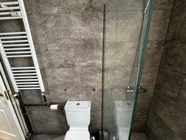Privatzimmer in der Calle de Francisco Ricci, Chamberí, bild 5 von 10