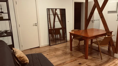 Dairenin tamamı konumu Travessa dos Mastros, 1 10 görüntüsü