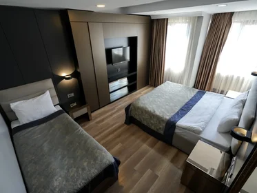 Logement entier à Abide-i Hürriyet Caddesi 139, image 1 de 26