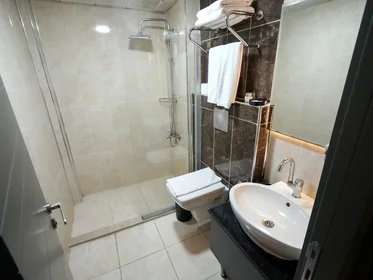 Logement entier à Abide-i Hürriyet Caddesi 139, image 5 de 26