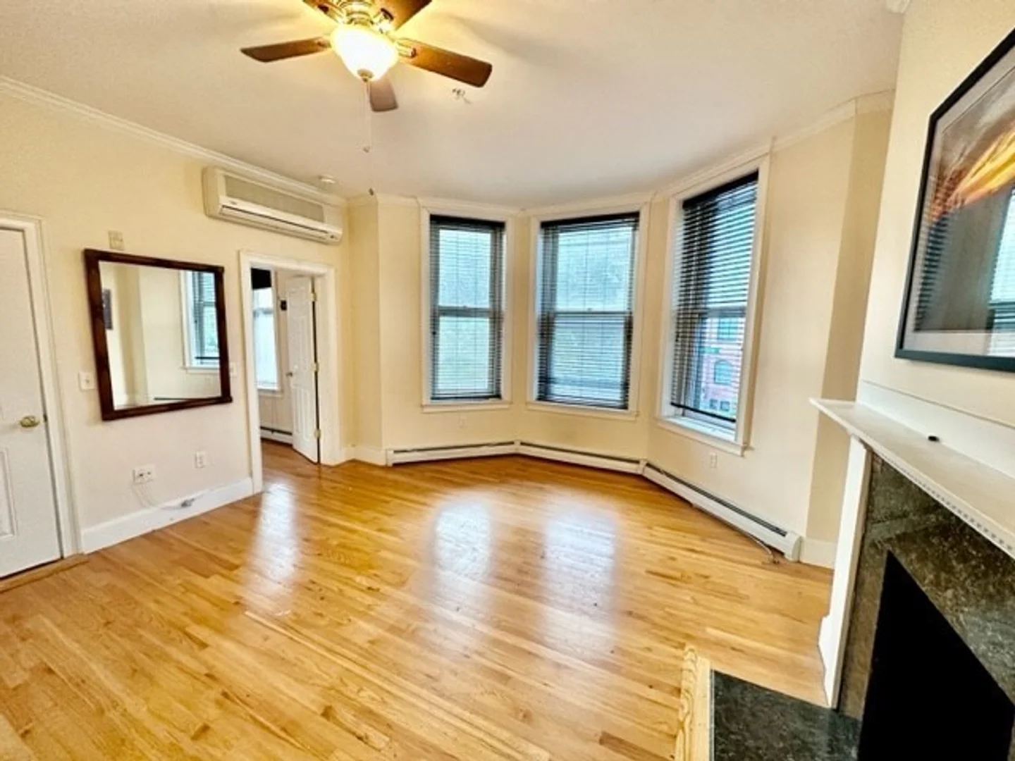 435, Beacon, Unit 4, Back Bay, Boston, MA, 02115
