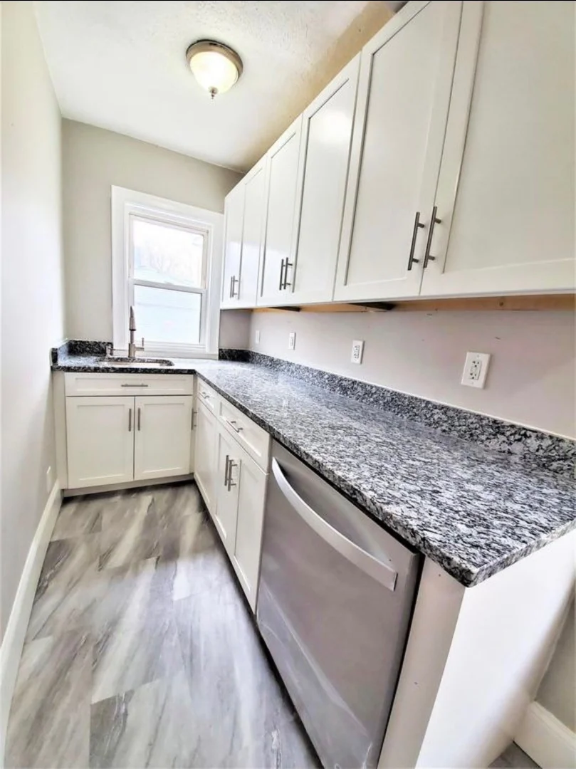 11, Monponset, Unit 1, Hyde Park, Boston, MA, 02136