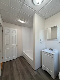 Logement entier en résidence à 327, Columbia St., Unit 2, Wellington, Cambridge, MA, 02141, image 13 de 18