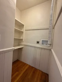 Logement entier en résidence à 327, Columbia St., Unit 2, Wellington, Cambridge, MA, 02141, image 17 de 18