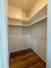 Logement entier en résidence à 327, Columbia St., Unit 2, Wellington, Cambridge, MA, 02141, image 18 de 18