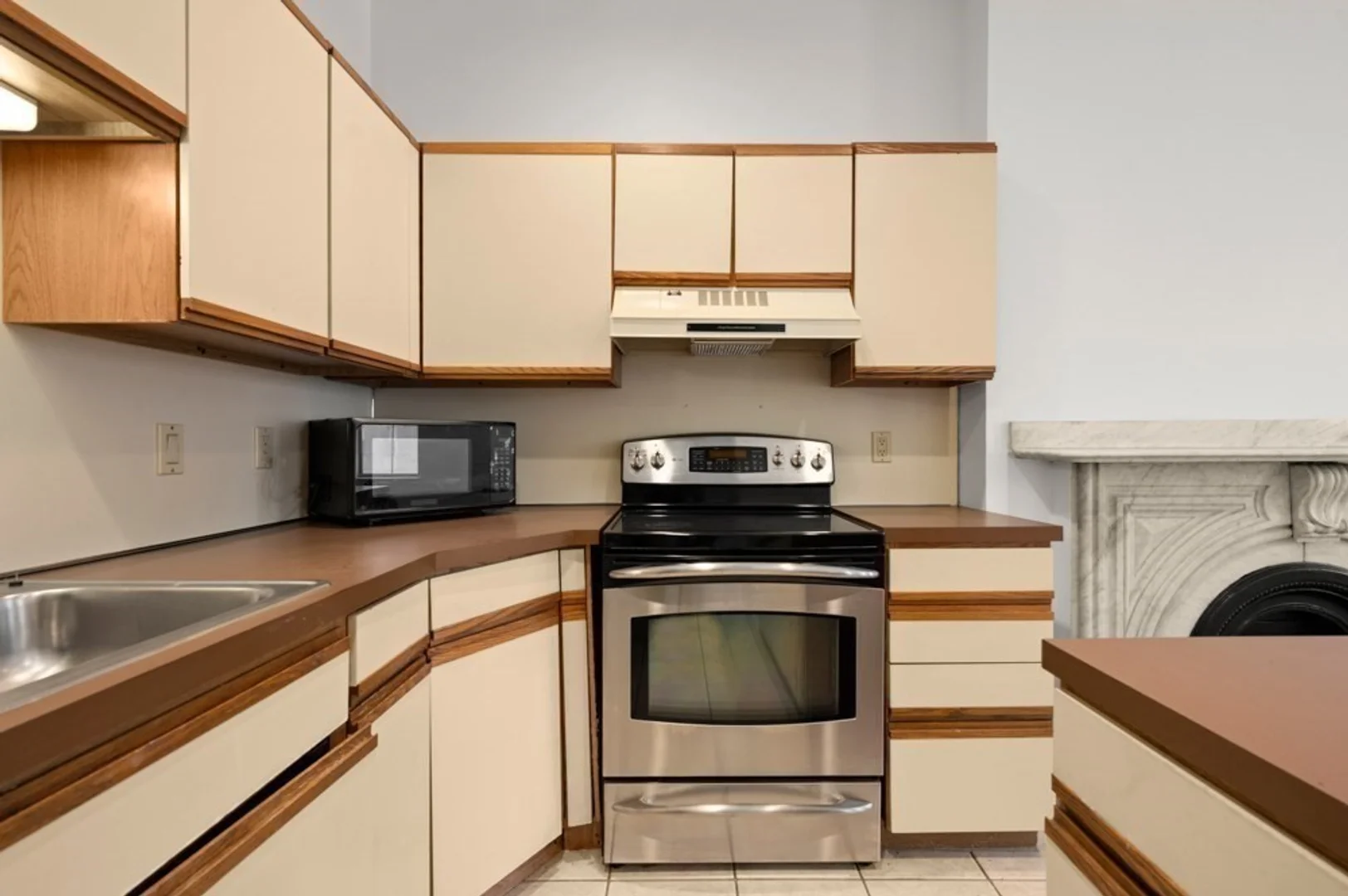 664, Massachusetts Ave., Unit 4, South End, Boston, MA, 02118