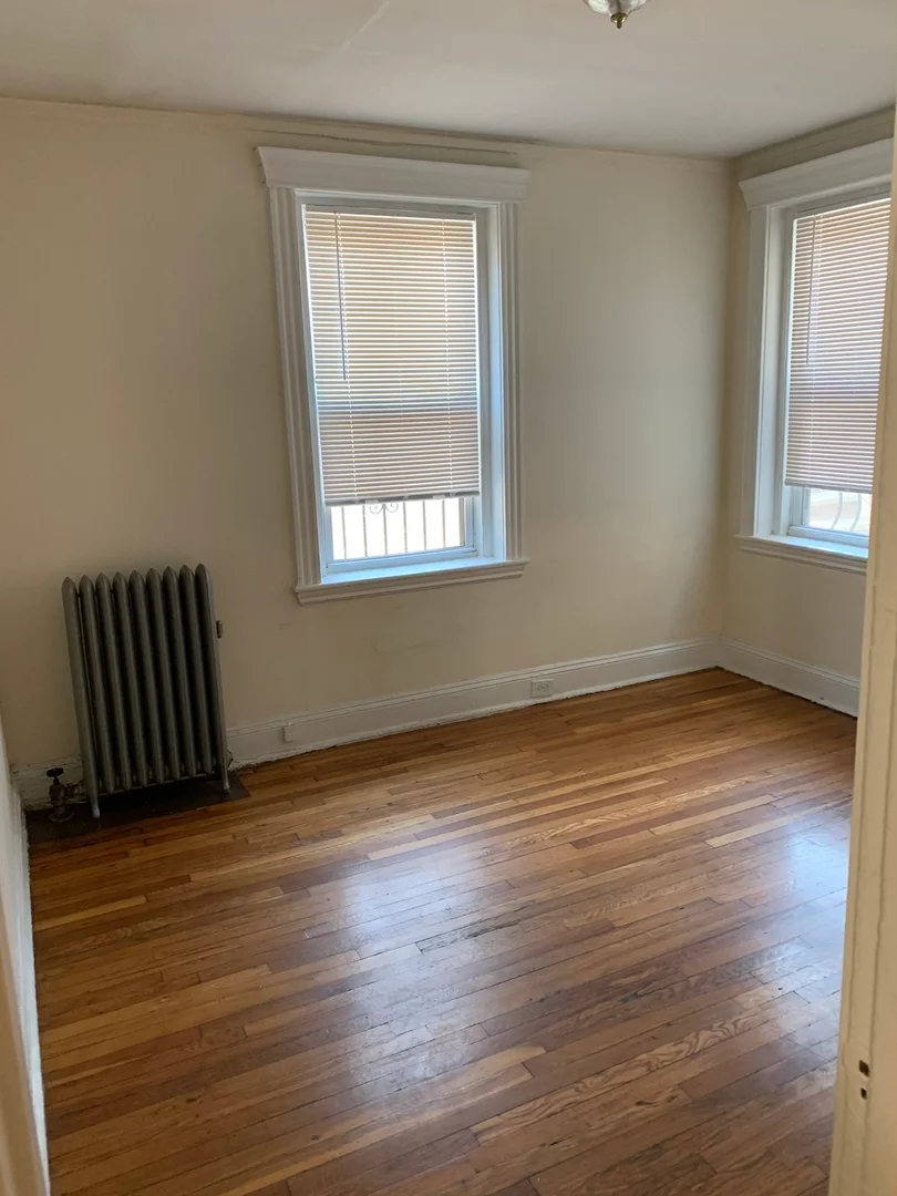 360, Riverway, Unit 6, Mission Hill, Boston, MA, 02115
